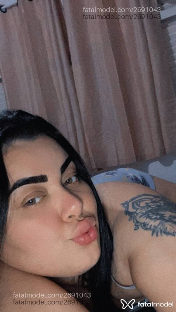 Acompanhante mulher morena (o) de olhos castanhos - Beatriz Garcia
