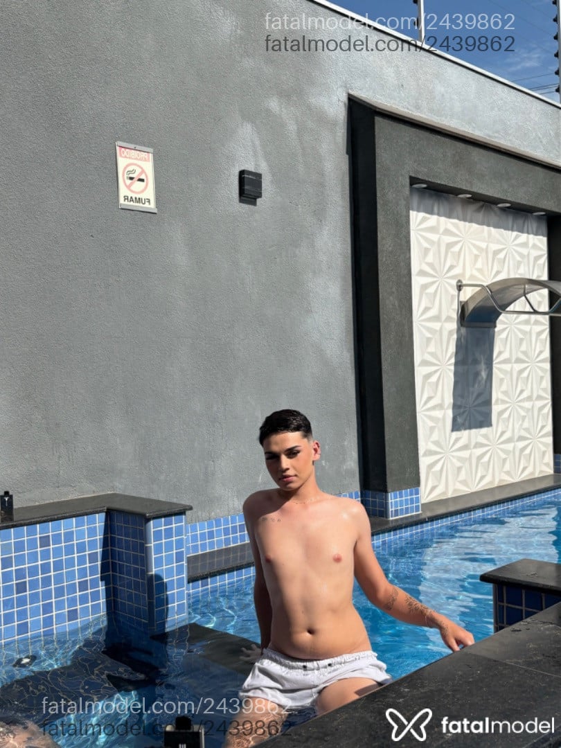 Acompanhante homem morena (o) de olhos castanhos em Maringá - Privadinha