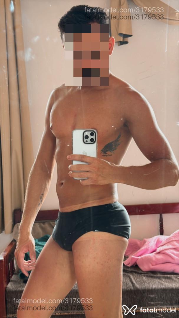 Acompanhante homem com cabelo castanho de olhos castanhos em Fortaleza - Pedro Zeltzer