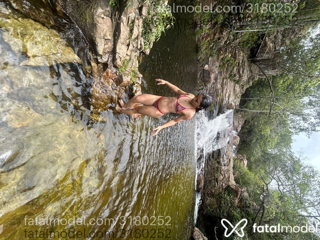 Acompanhante mulher morena (o) de olhos pretos em Maceió - Talita