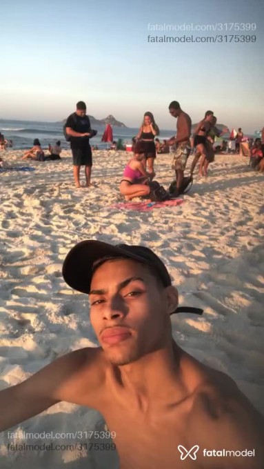 Acompanhante homem loira (o) de olhos castanhos em Rio de Janeiro - Paqueta
