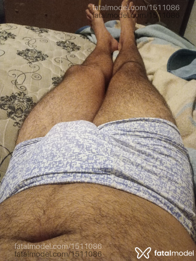 Acompanhante homem com cabelo castanho de olhos pretos em Viamão - Dedes