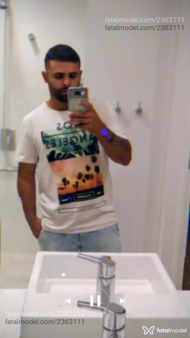 Acompanhante homem sem cabelo de olhos pretos em Viamão - Gabriel dias