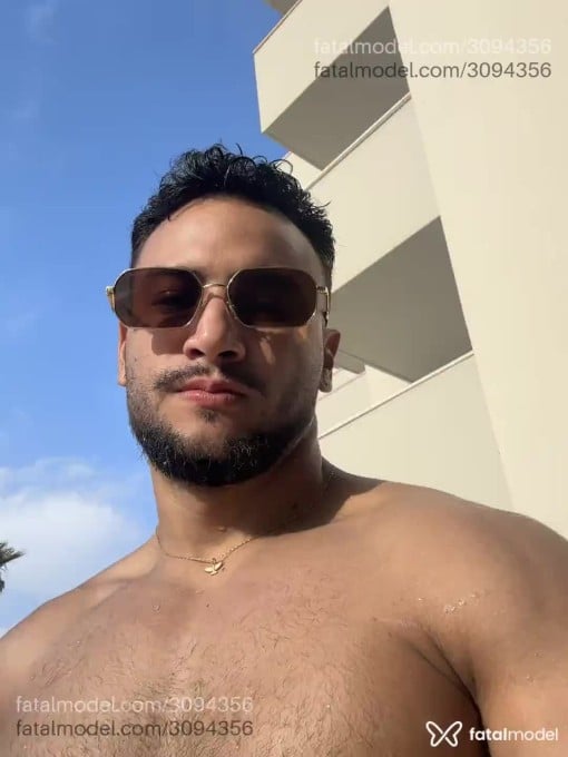 Acompanhante homem morena (o) de olhos castanhos em São Paulo - Titanboy