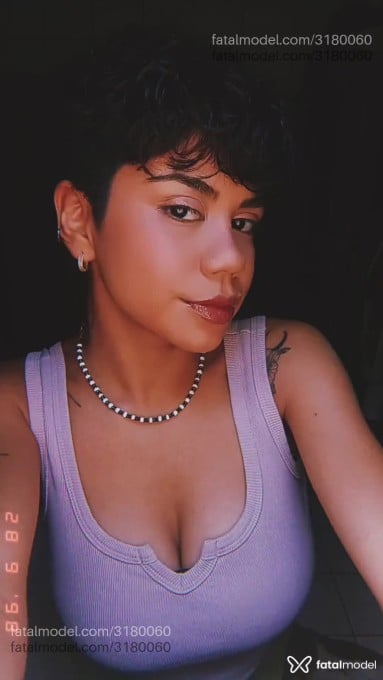 Acompanhante mulher morena (o) de olhos pretos em Virtual - Michele Flor