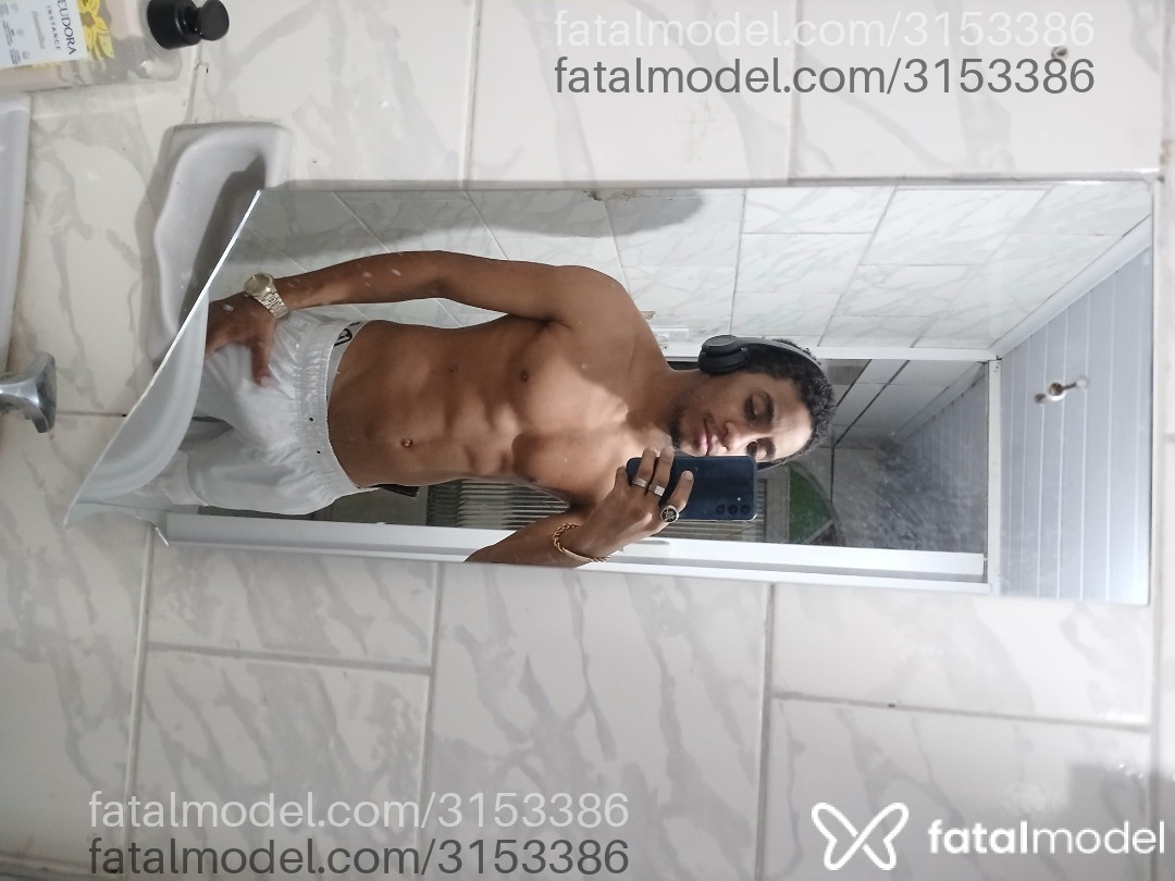 Acompanhante homem morena (o) de olhos castanhos em Virtual Acompanhante homem morena (o) de olhos castanhos em Virtual - Guedes