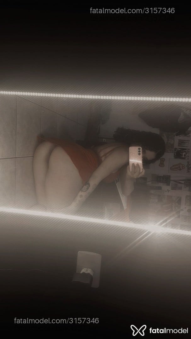Acompanhante mulher morena (o) de olhos castanhos em São Paulo - June