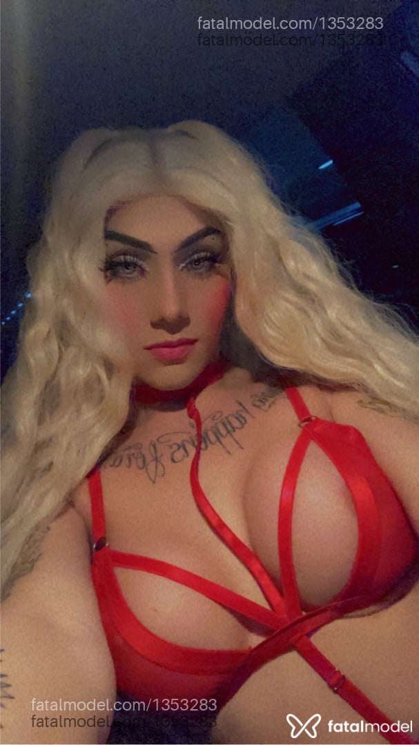 Acompanhante mulher trans loira (o) de olhos verdes em Porto Velho Acompanhante mulher trans loira (o) de olhos verdes em Porto Velho - BarbieAngel