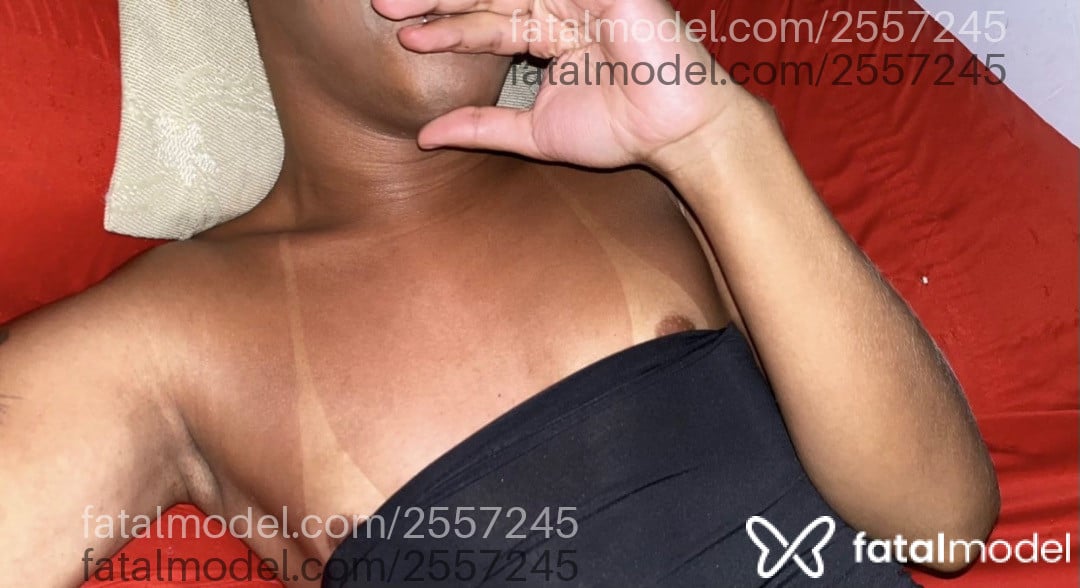 Acompanhante mulher trans morena (o) de olhos pretos em Itaperuna - Scarllett
