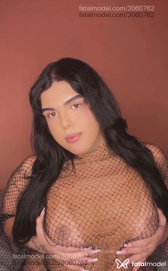 Acompanhante mulher trans morena (o) de olhos castanhos em Belo Horizonte - Vittoria