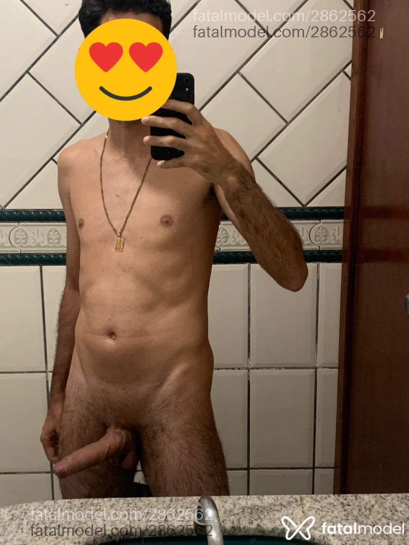 Acompanhante homem morena (o) de olhos castanhos em Uberlândia - Thiago Henrique