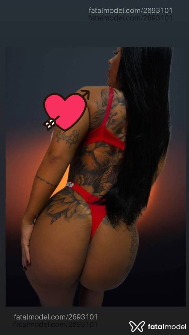 Acompanhante mulher morena (o) de olhos pretos - Thaina