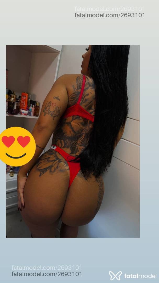 Acompanhante mulher morena (o) de olhos pretos - Thaina
