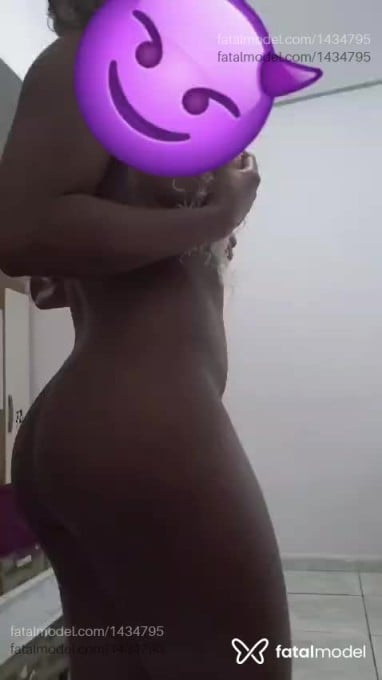 Acompanhante mulher morena (o) de olhos pretos em Parauapebas - Morena