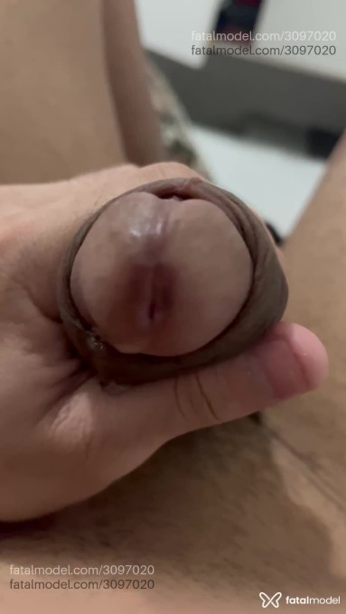 Acompanhante homem morena (o) de olhos castanhos em Virtual - Pedro