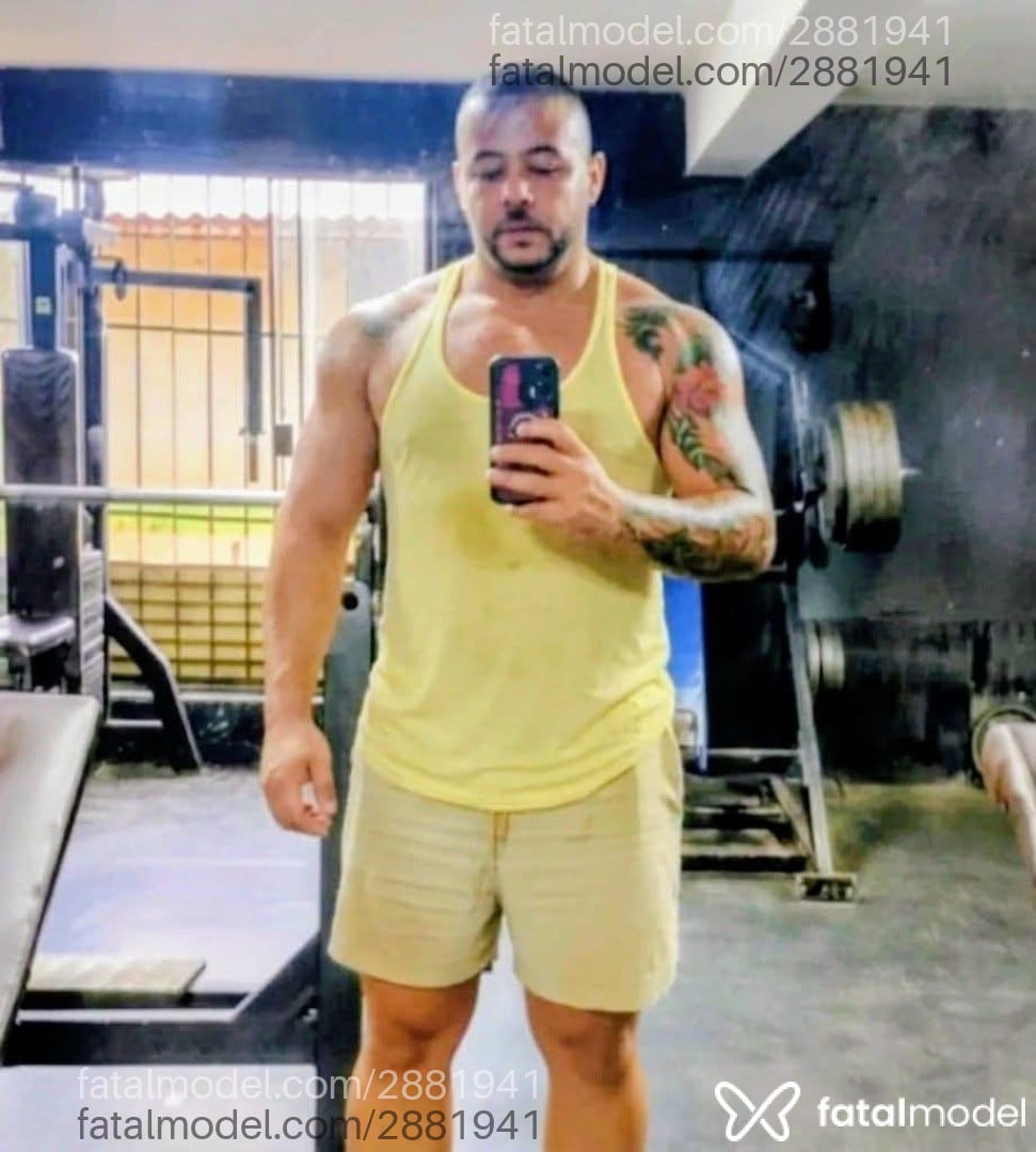 Acompanhante homem morena (o) de olhos verdes em Armação dos Búzios - Maverick