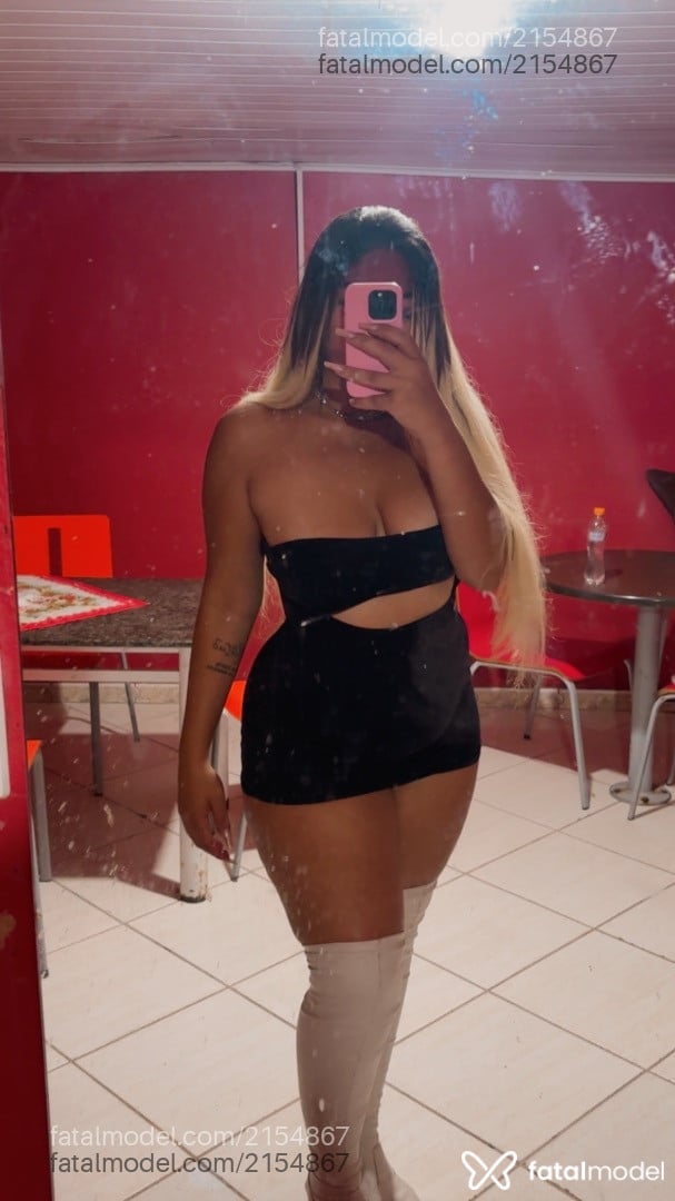 Acompanhante mulher ruiva (o) de olhos castanhos em Tijucas Acompanhante mulher ruiva (o) de olhos castanhos em Tijucas - Lara Jheny