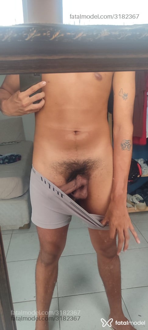 Acompanhante homem morena (o) de olhos pretos - Josue