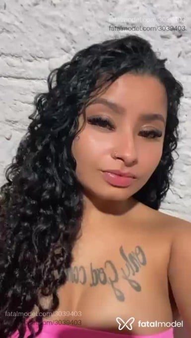 Acompanhante mulher morena (o) de olhos castanhos - Talita Santos