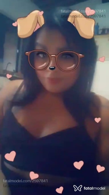Acompanhante mulher trans morena (o) de olhos pretos em Virtual - Roluda