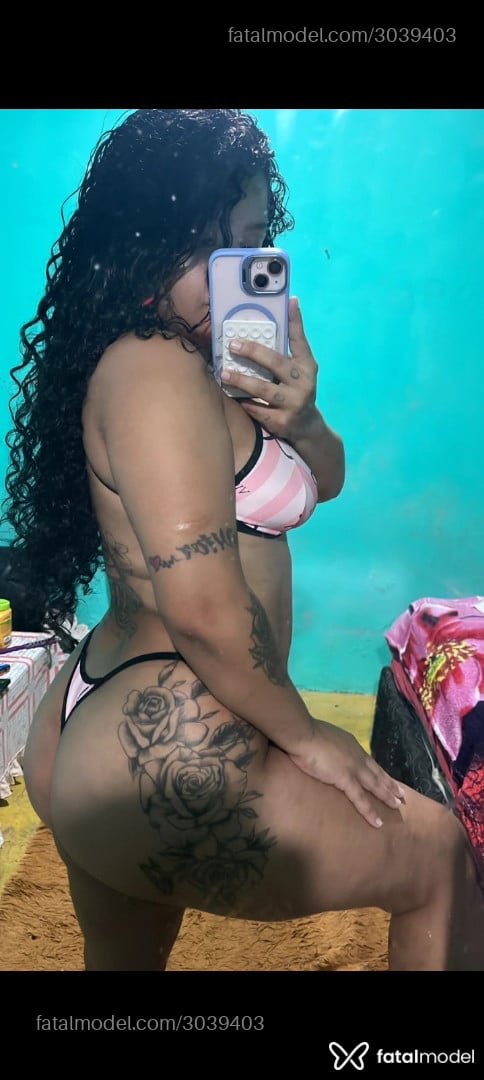 Acompanhante mulher morena (o) de olhos castanhos - Talita Santos