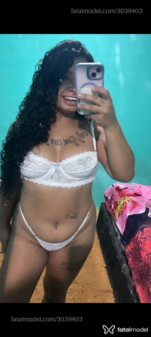 Acompanhante mulher morena (o) de olhos castanhos - Talita Santos