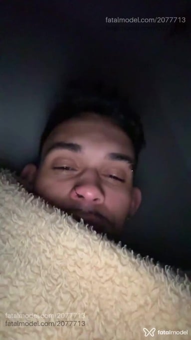 Acompanhante homem morena (o) de olhos castanhos em Blumenau - Matheus