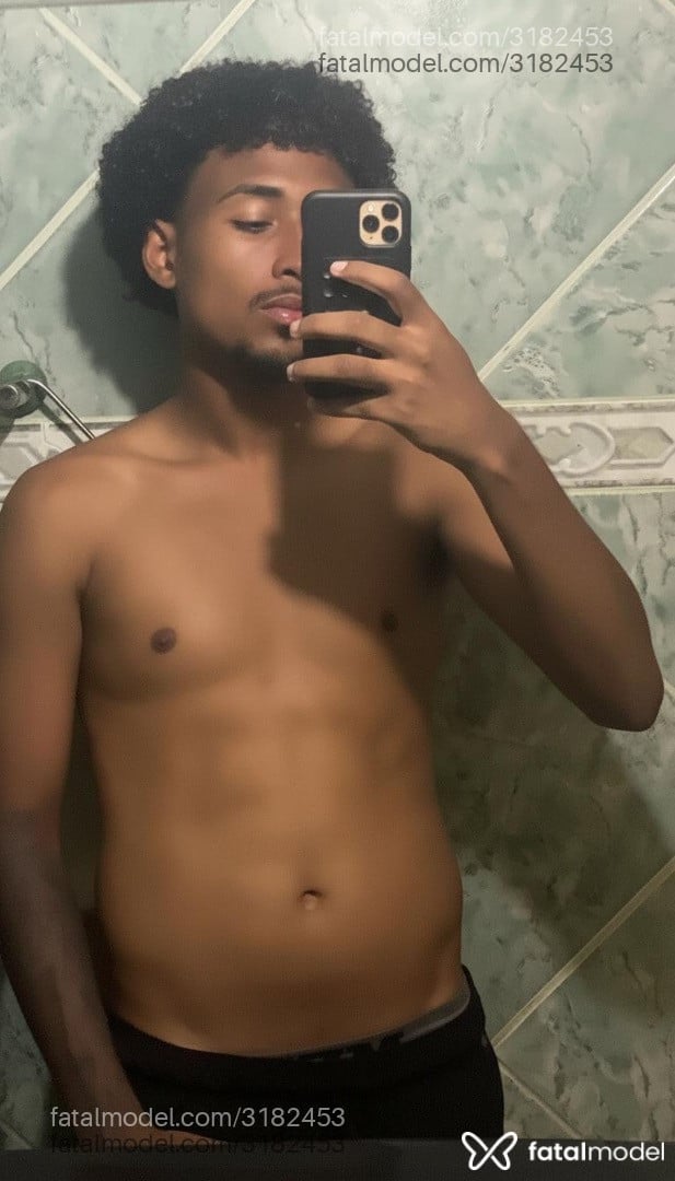 Acompanhante homem morena (o) de olhos castanhos em Rio de Janeiro - Wl Robert