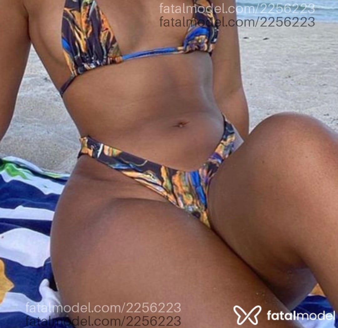 Acompanhante mulher com cabelo castanho de olhos mel em Irecê Acompanhante mulher com cabelo castanho de olhos mel em Irecê - Kiara