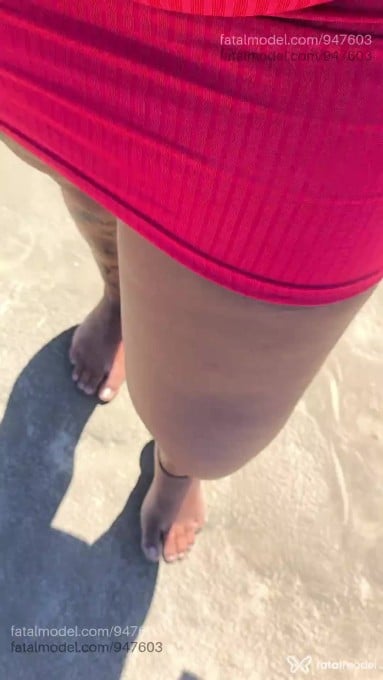 Acompanhante mulher com cabelo colorido de olhos castanhos em Rio Grande - Morena Dhandara
