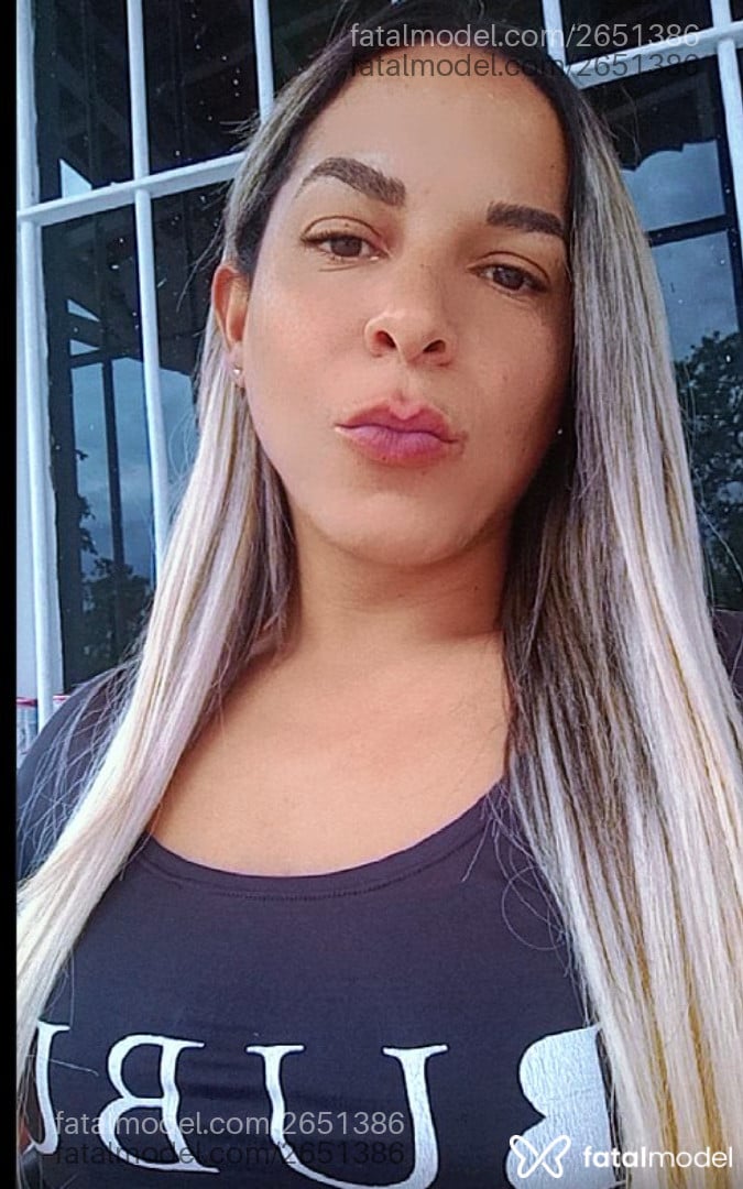 Acompanhante mulher trans loira (o) de olhos castanhos em São Paulo - Karen