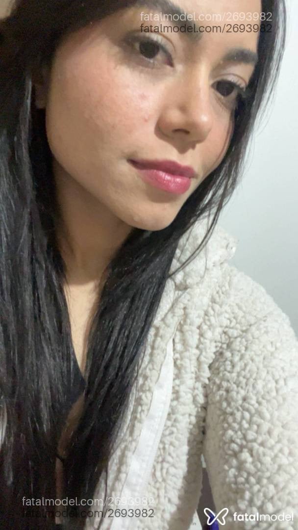 Acompanhante mulher morena (o) de olhos castanhos - Ana Júlia