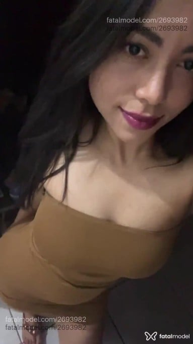 Acompanhante mulher morena (o) de olhos castanhos - Ana Júlia