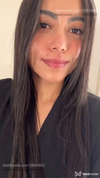 Acompanhante mulher morena (o) de olhos castanhos - Ana Júlia