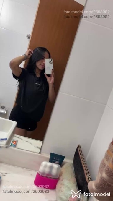 Acompanhante mulher morena (o) de olhos castanhos - Ana Júlia