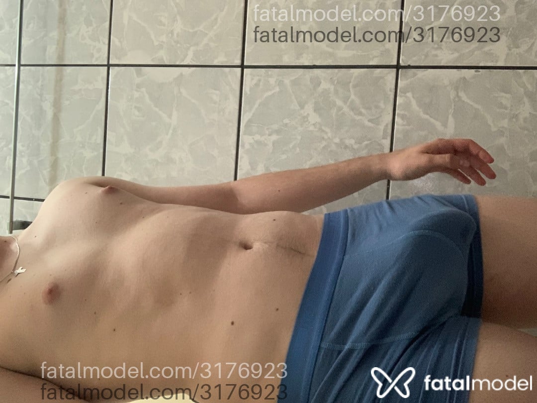 Acompanhante homem com cabelo castanho de olhos mel em Virtual Acompanhante homem com cabelo castanho de olhos mel em Virtual - Jpsalv