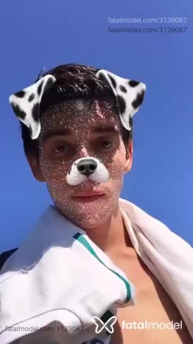 Acompanhante homem com cabelo castanho de olhos castanhos em São Leopoldo Acompanhante homem com cabelo castanho de olhos castanhos em São Leopoldo - Henrique