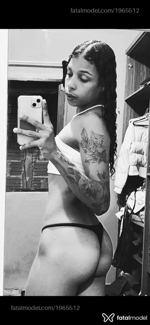Acompanhante mulher trans com cabelo castanho de olhos mel em Marechal Cândido Rondon - Gabrielly