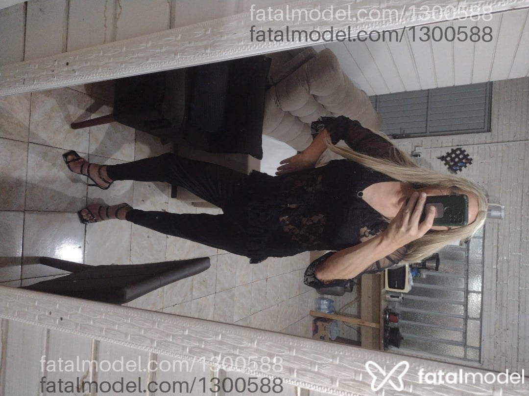 Acompanhante travesti loira (o) de olhos azuis em Campo Bom Acompanhante travesti loira (o) de olhos azuis em Campo Bom - Cristine