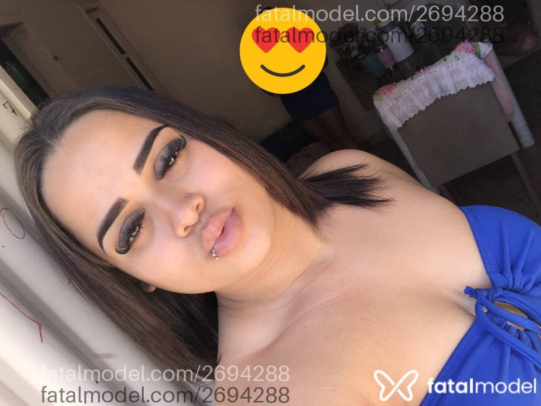 Acompanhante mulher morena (o) de olhos castanhos em Rio de Janeiro - Júlia