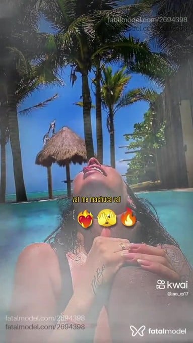 Acompanhante mulher morena (o) de olhos castanhos - Morena Acompanhante mulher morena (o) de olhos castanhos - Morena