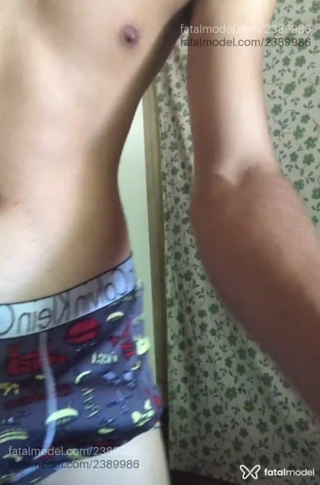 Acompanhante homem trans morena (o) de olhos pretos em Irecê Acompanhante homem trans morena (o) de olhos pretos em Irecê - Bruno