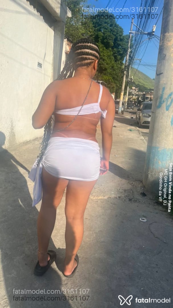Acompanhante mulher com cabelo castanho de olhos mel em Campos dos Goytacazes - Julia Mendes