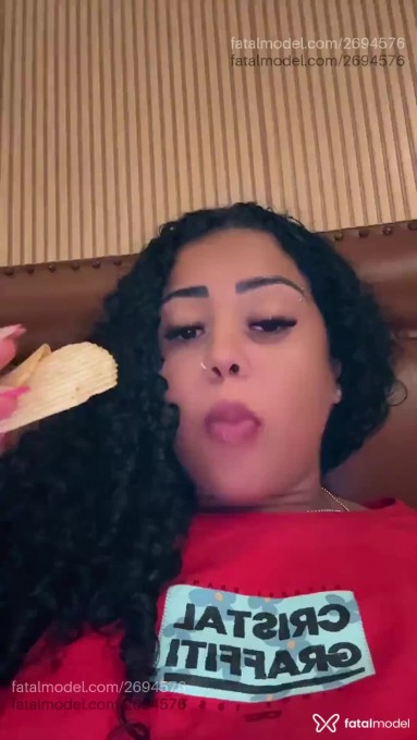 Acompanhante mulher morena (o) de olhos pretos em Vila Velha - Khailla