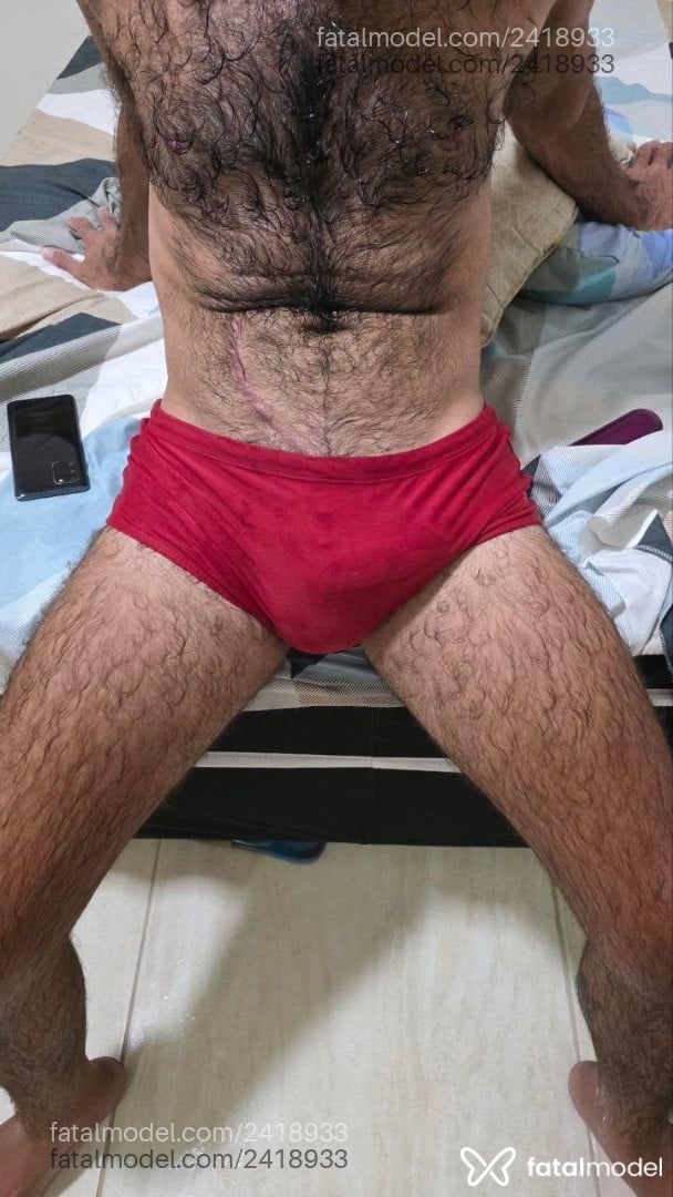 Acompanhante homem com cabelo castanho de olhos mel em João Pessoa - Costa