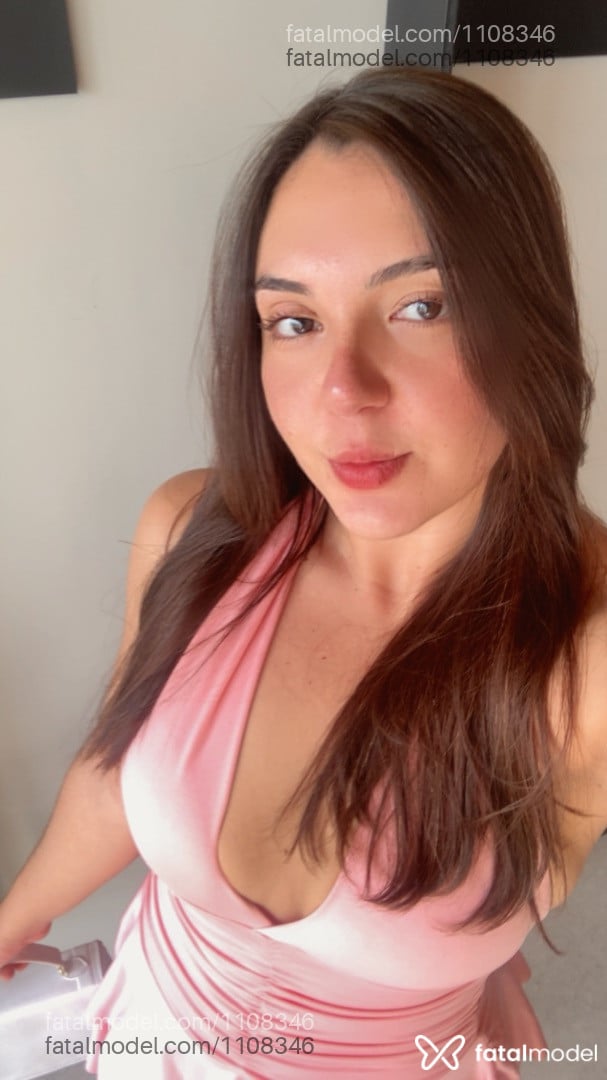 Acompanhante mulher com cabelo castanho de olhos castanhos em Cuiabá - Paola