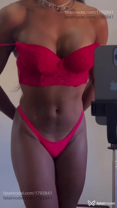 Acompanhante mulher trans morena (o) de olhos pretos em Rio de Janeiro - Estela
