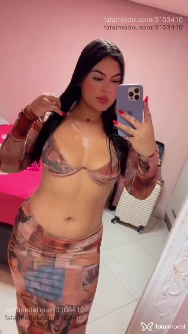 Acompanhante mulher morena (o) de olhos castanhos - Rafaella Dias Acompanhante mulher morena (o) de olhos castanhos - Rafaella Dias