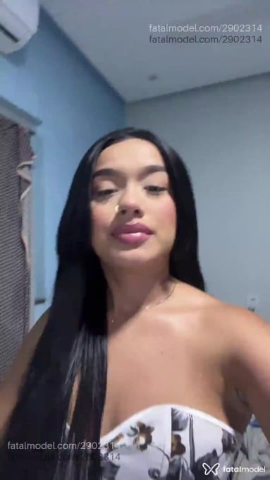 Acompanhante mulher morena (o) de olhos castanhos - Yngrid Benaroch Acompanhante mulher morena (o) de olhos castanhos - Yngrid Benaroch