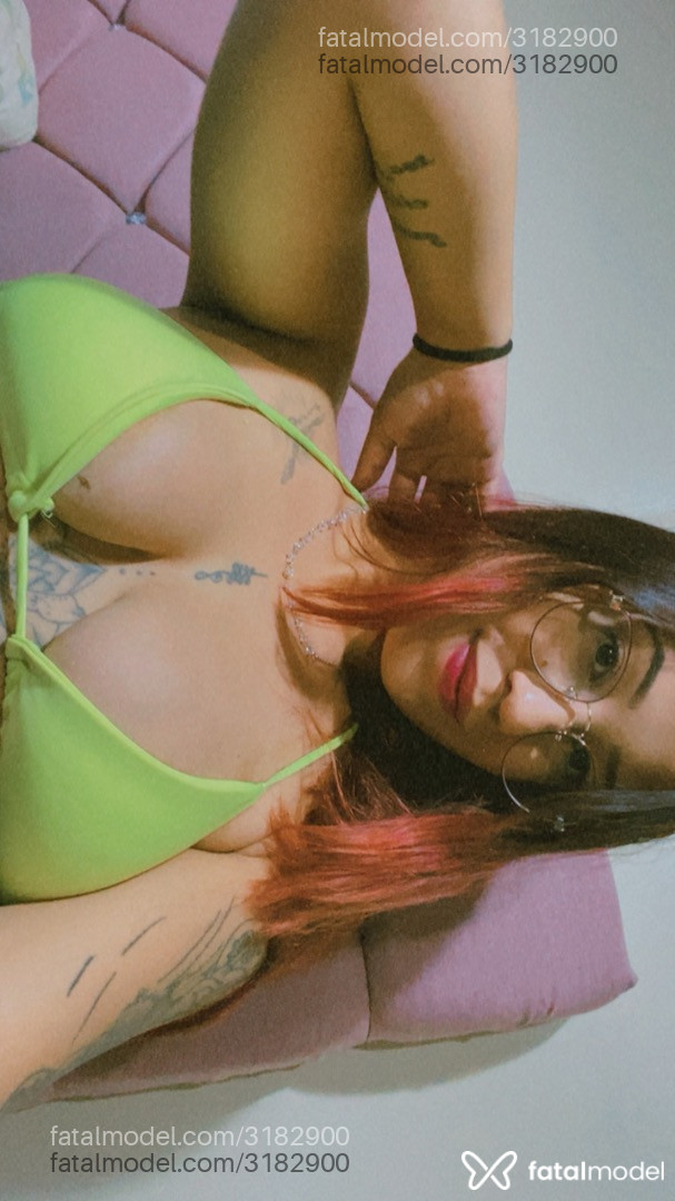 Acompanhante mulher ruiva (o) de olhos castanhos em Virtual Acompanhante mulher ruiva (o) de olhos castanhos em Virtual - Jade Alencar